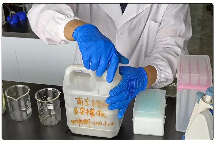 潔匠凈化·的凈工業(yè)除臭劑_切削液變質(zhì)、發(fā)臭，車間異味污染大，除臭劑該怎么選？